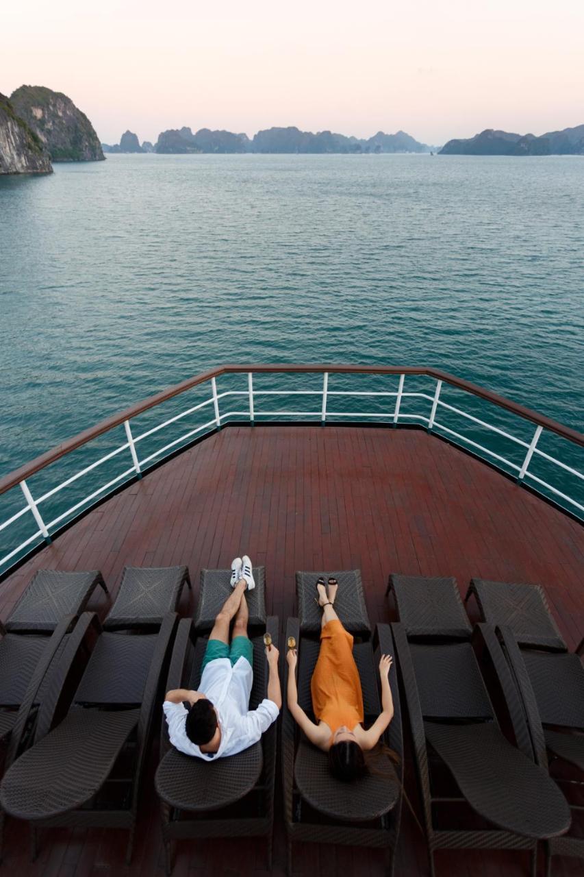 Emeraude Classic Cruises Hạ Long Ngoại thất bức ảnh